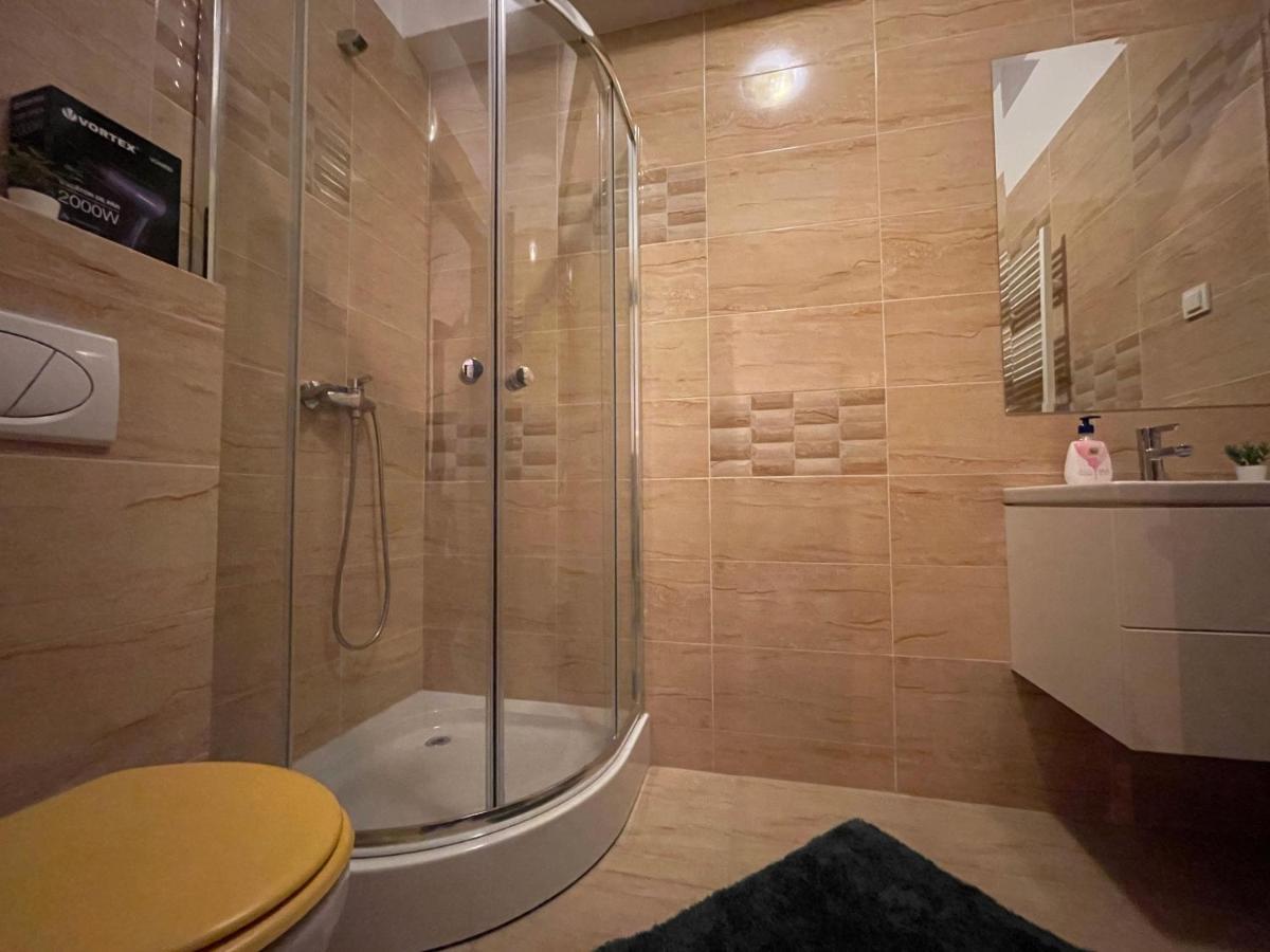 Apartment Near Palas Mall Iasi Exterior photo